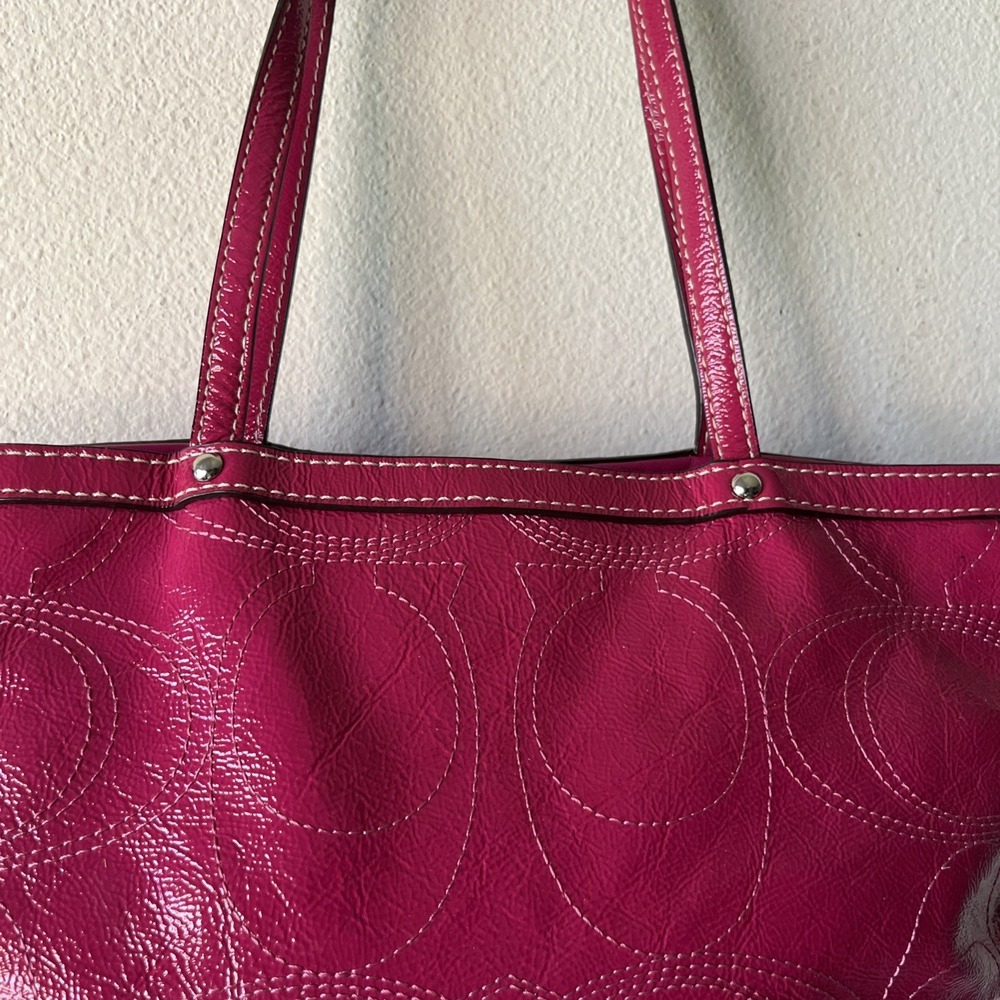 Vtg Coach Berry Pink Hand Bag Small Soho Y2K Patent Leather Hobo Shoulder Purse - Picture 13 of 16